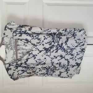Loft floral cap sleeve top size M